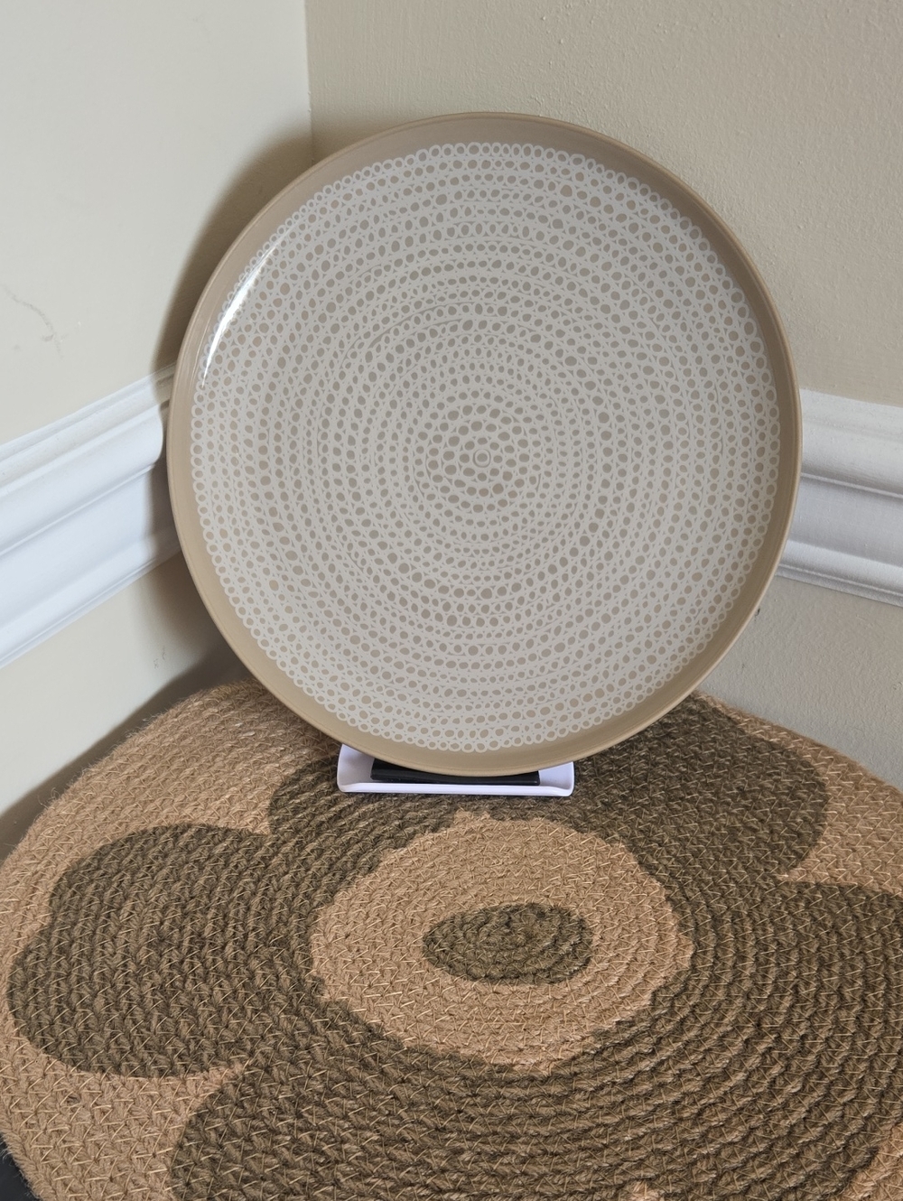 Need a Dinner Plate? Great Mix and Match with Similar Color.